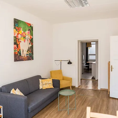 Apartment Stylish In Convinient Location