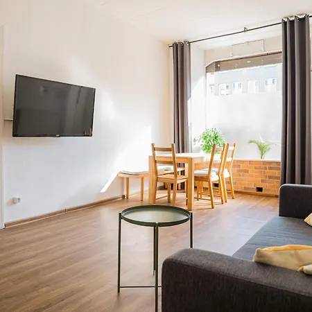 Stylish In Convinient Location Apartment