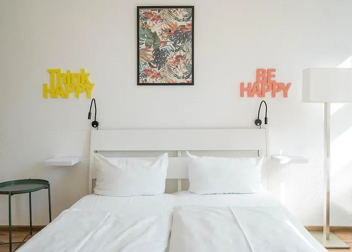 Stylish In Convinient Location Apartament *