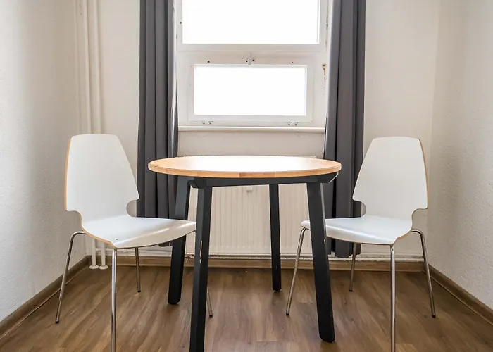 Stylish In Convinient Location