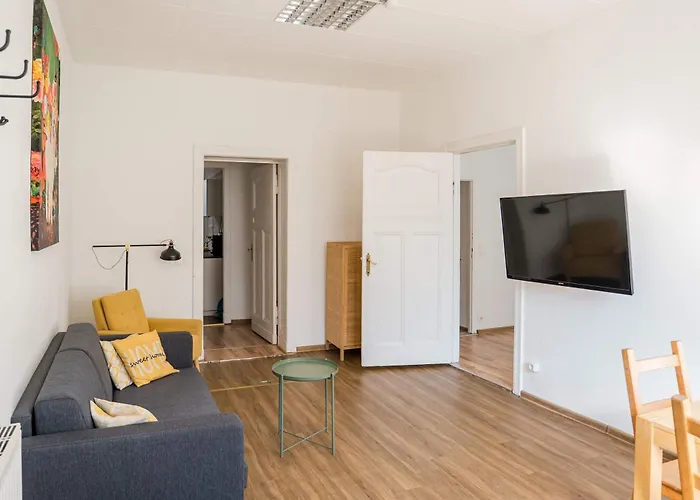 Stylish In Convinient Location Daire *